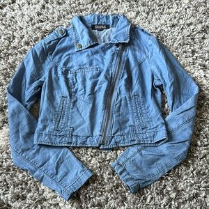 Forever 21 | Blue denim with asymmetrical zipper enclosure